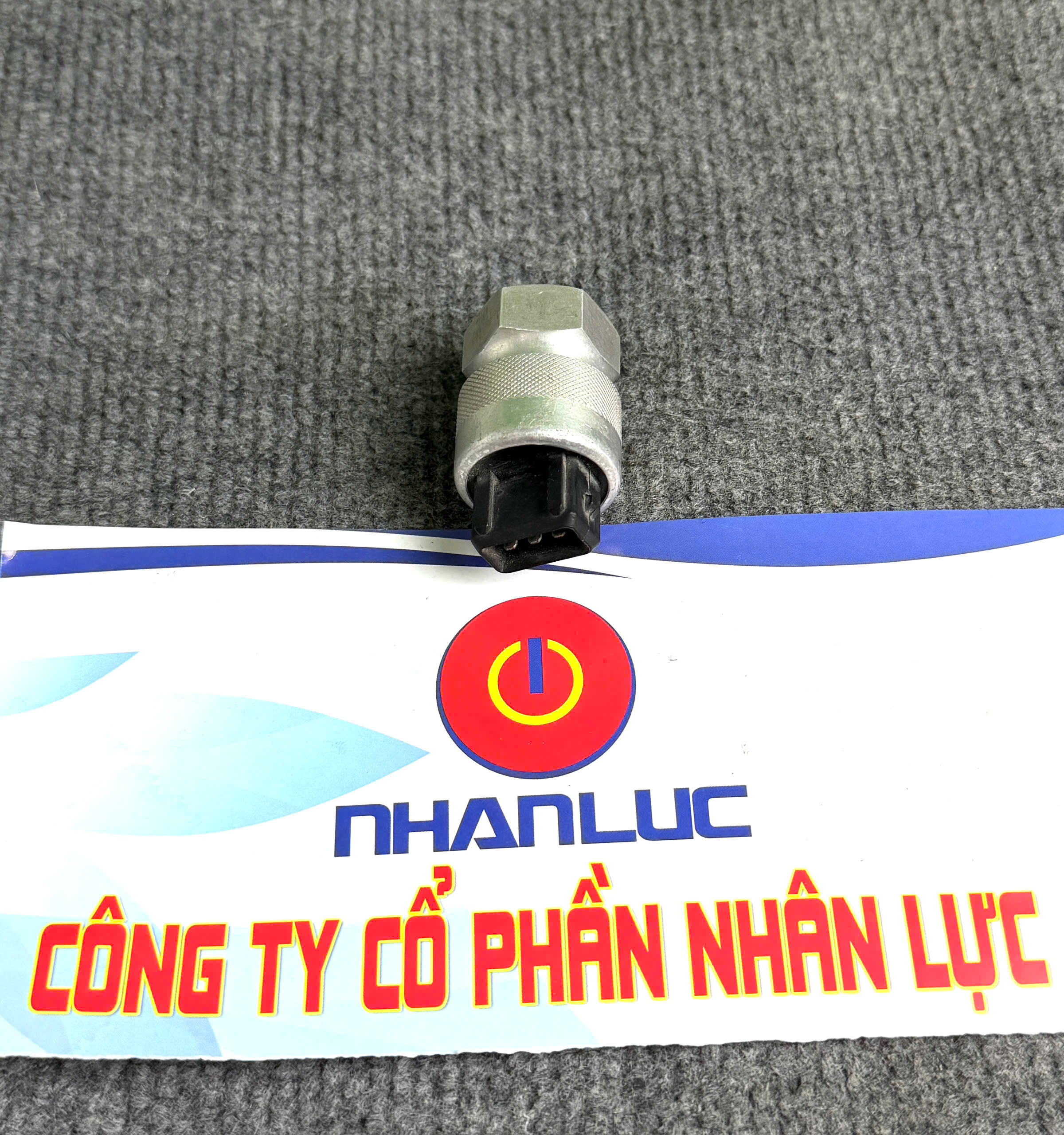 Cảm biến công tơ mét dongfeng L375 3836N-010160620