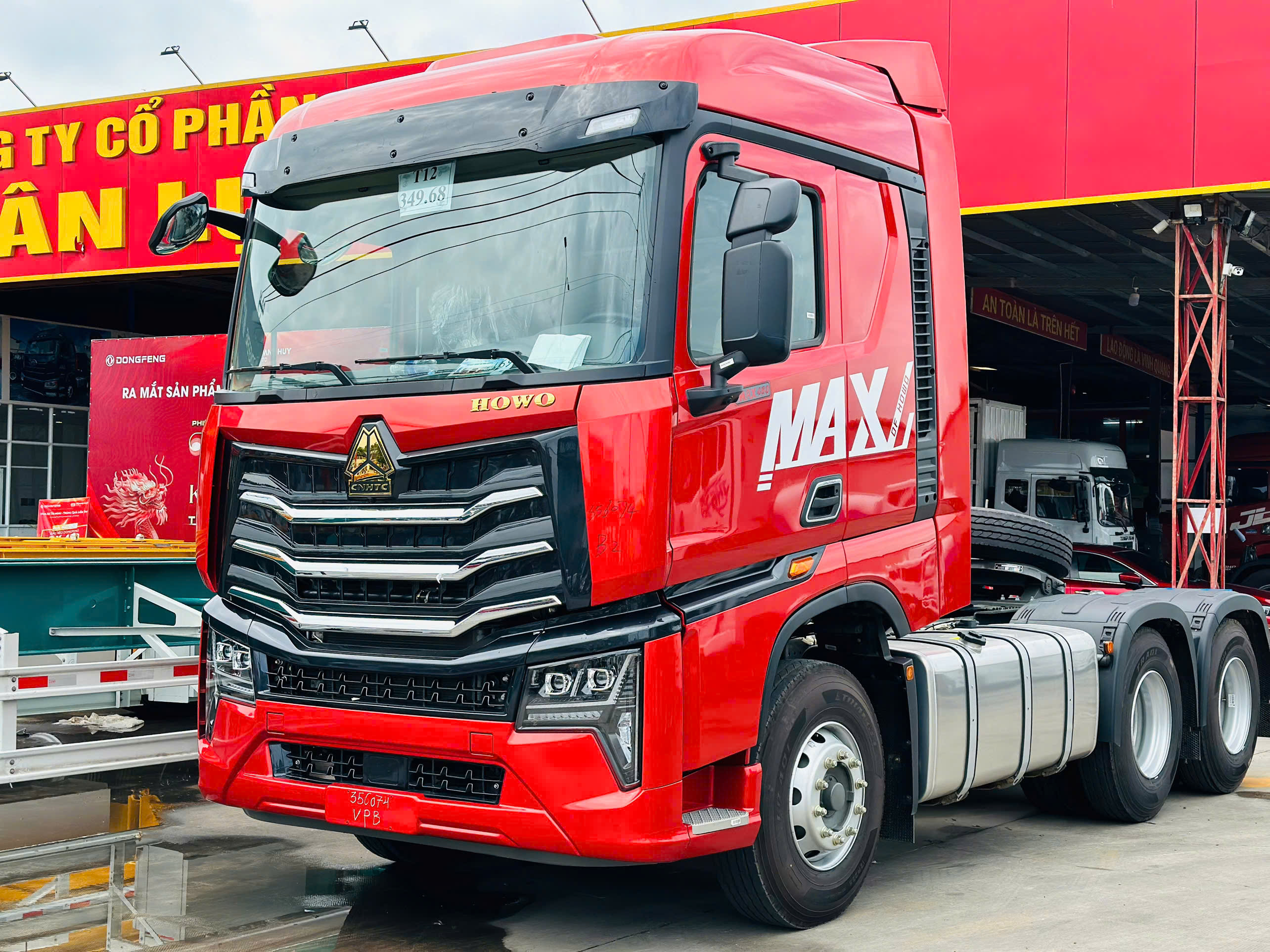 XE ĐẦU KÉO HOWO MAX 460