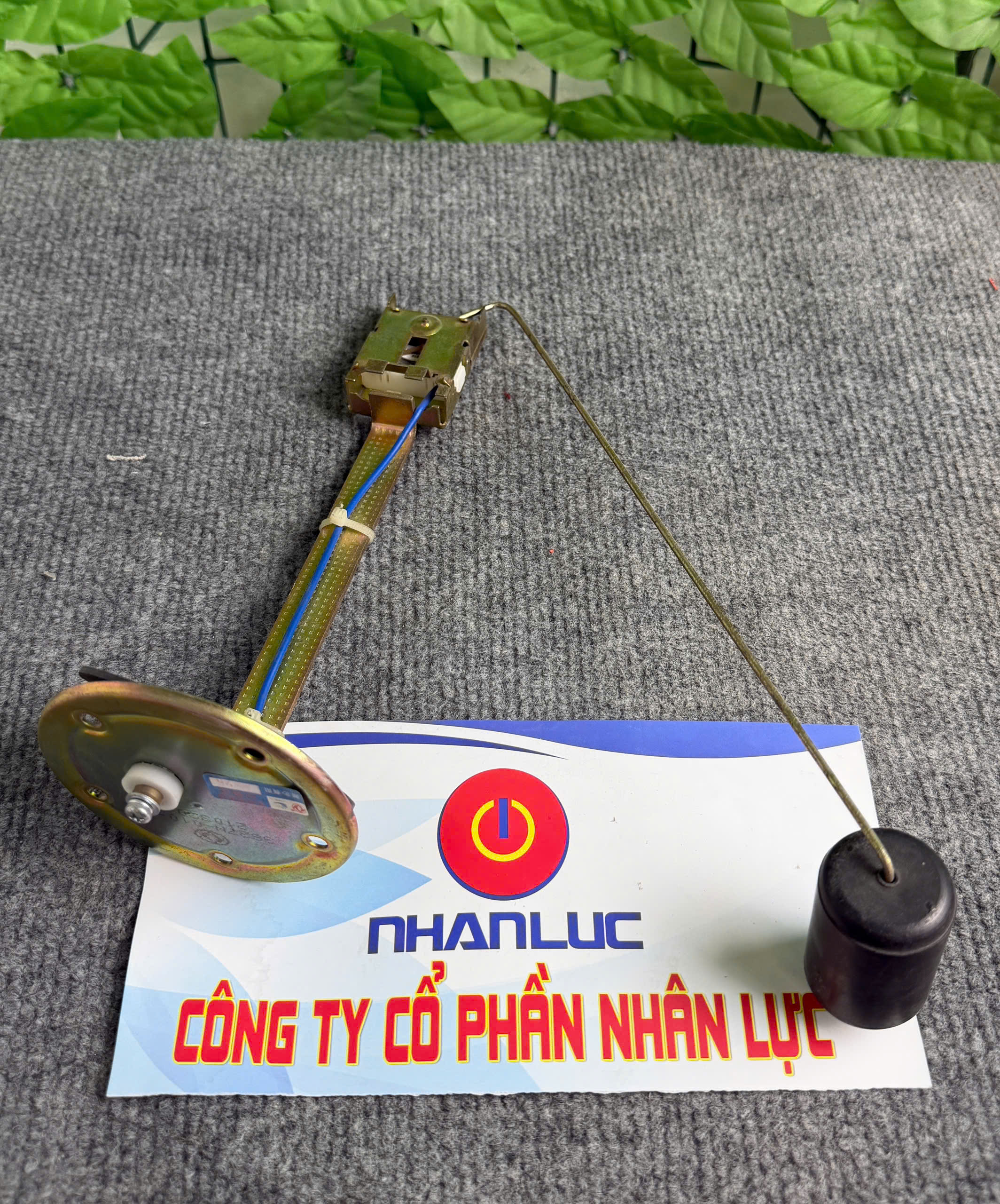 Phao nhiên liệu xe Dongfeng Cummins B190 - Phao báo dầu 3827N-010-B